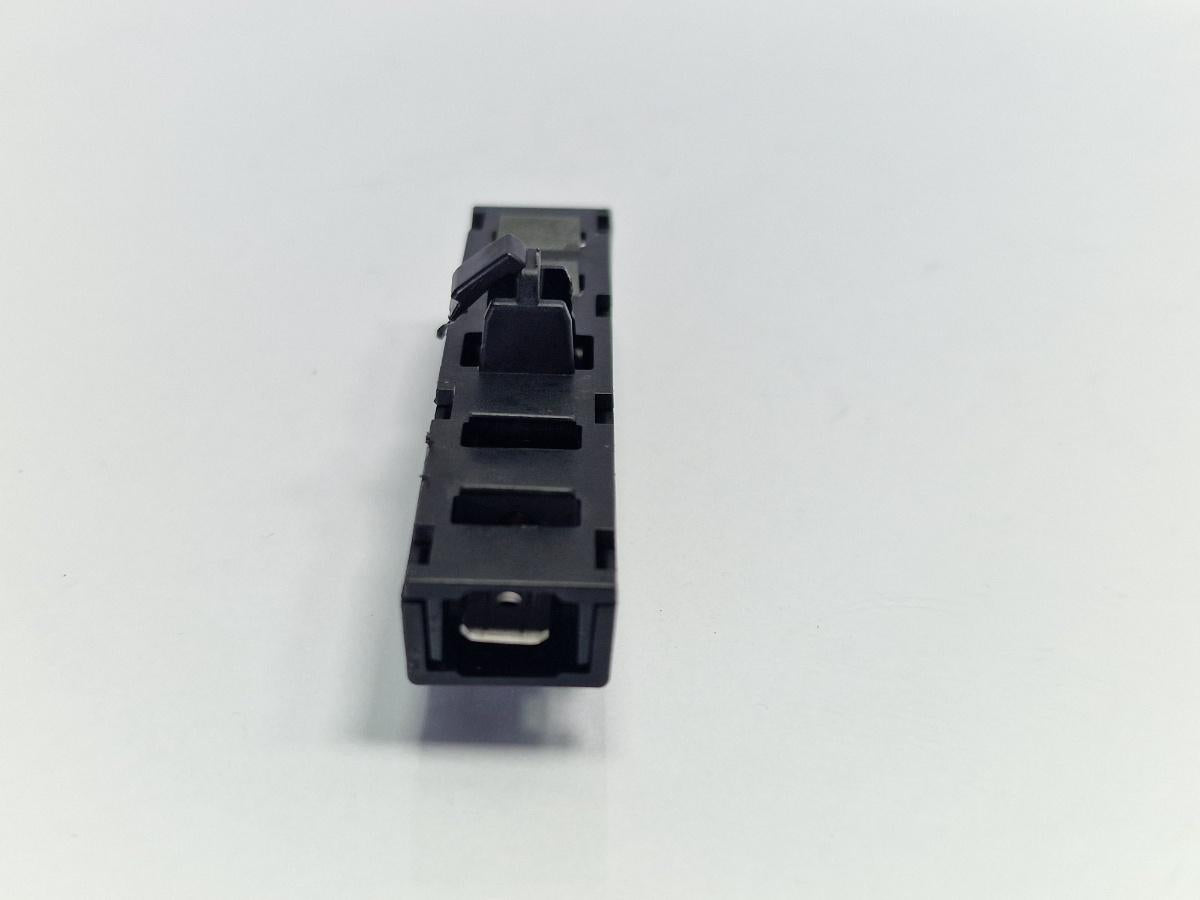 Amplificator antena VOLKSWAGEN TIGUAN 5N_ 2007 -> 2.0 TDI CBAB, CFFB 5N0035570