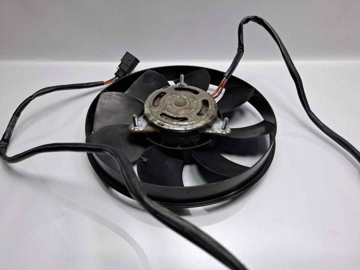 Ventilator AC (condensator) VOLKSWAGEN PASSAT Variant 3B6 2000 - 2005 1.9 TDI AVB 8D0959455R