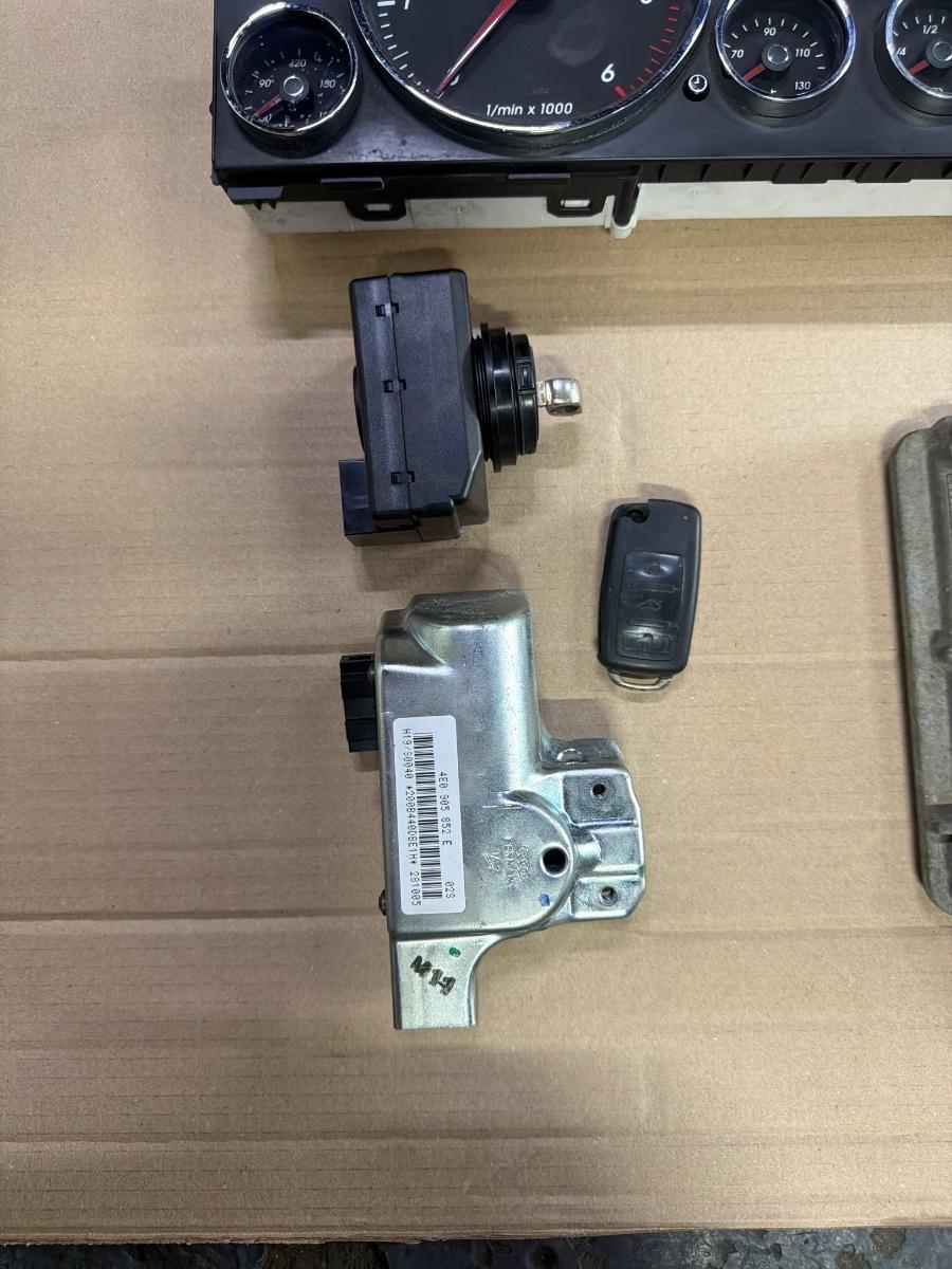 Kit de pornire 3.0 V6 TDI BKS VOLKSWAGEN TOUAREG 7LA, 7L6, 7L7 2002 - 2013 0281011960 7L0907401