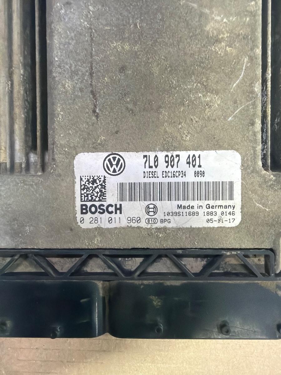 Kit de pornire 3.0 V6 TDI BKS VOLKSWAGEN TOUAREG 7LA, 7L6, 7L7 2002 - 2013 0281011960 7L0907401