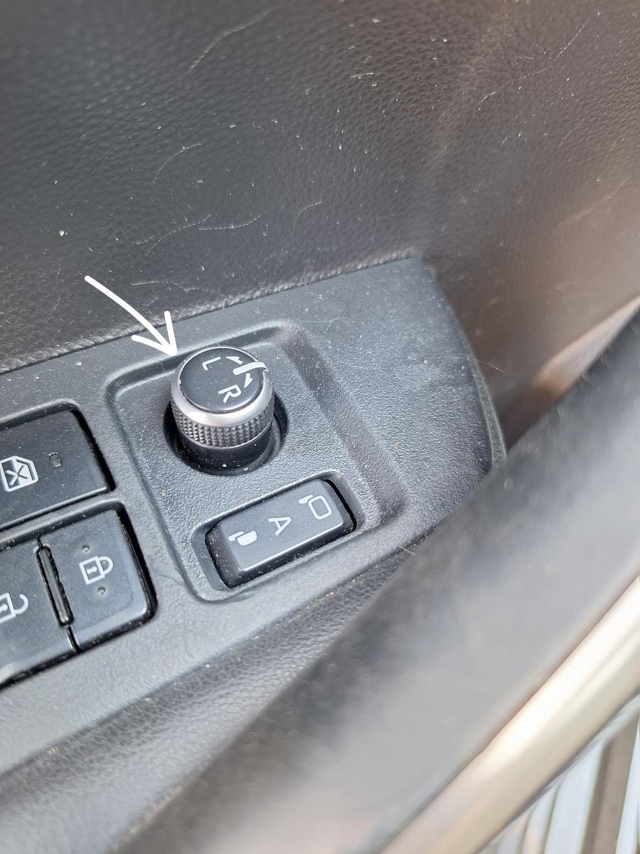 Comutator dezaburire oglinzi TOYOTA COROLLA _E21_ 2018 -> 1.8 Hybrid 2ZR-FXE 183882