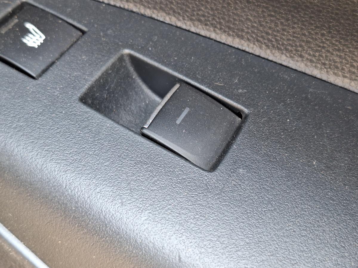 Comutator geam pivotant dreapta spate TOYOTA COROLLA _E21_ 2021 1.8 Hybrid 2ZRFXE 72KW|98HP 2021