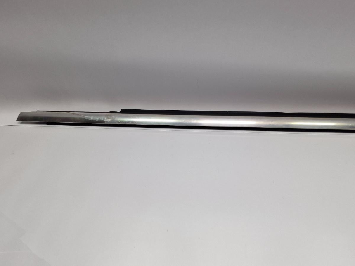Perie geam usa stanga fata VOLKSWAGEN TIGUAN 5N_ 2007 -> 2.0 TDI CBAB, CFFB 5N0837475E
