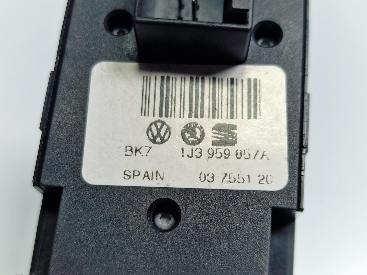 Butoane geamuri electrice dreapta fata SKODA FABIA Combi 6Y5 2000 - 2007 1.2 AZQ, BME 1J3959857A