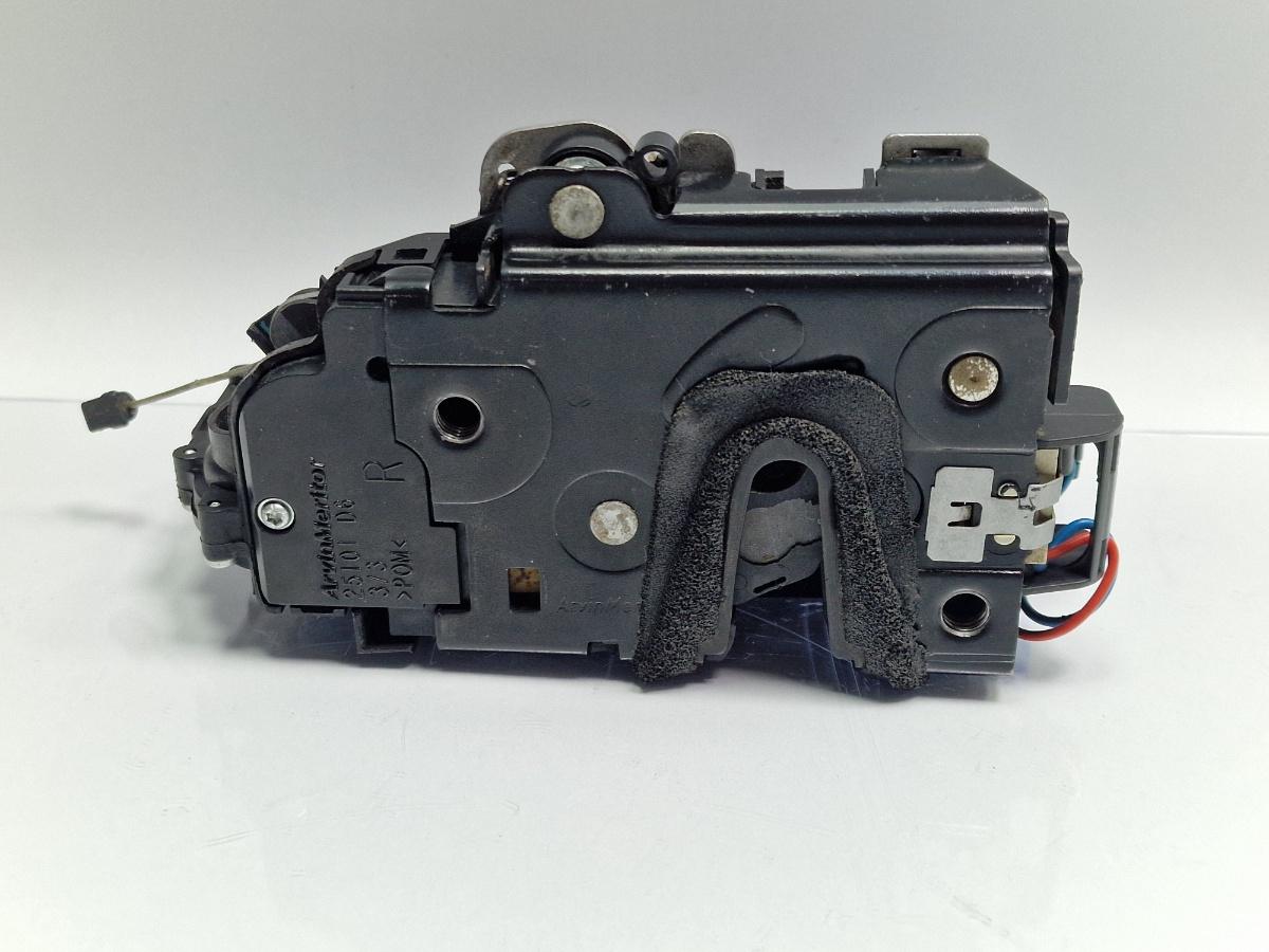 Broasca usa dreapta fata SKODA FABIA Combi 6Y5 2000 - 2007 1.2 AZQ, BME 3B1837016CB