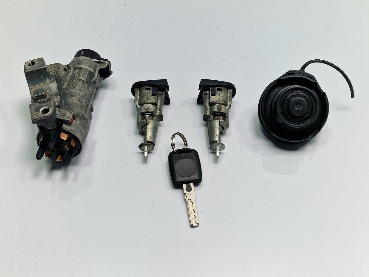 Contact de pornire cu butuci SKODA FABIA Combi 6Y5 2000 - 2007 1.2 AZQ, BME 4B0905851C