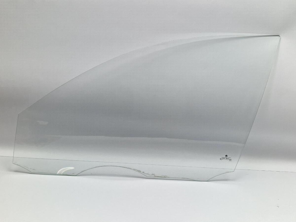 Geam usa transparent stanga fata SKODA FABIA Combi 6Y5 2000 - 2007 1.2 AZQ, BME SAINT-GOBAIN 43R-00351 6Y0845201