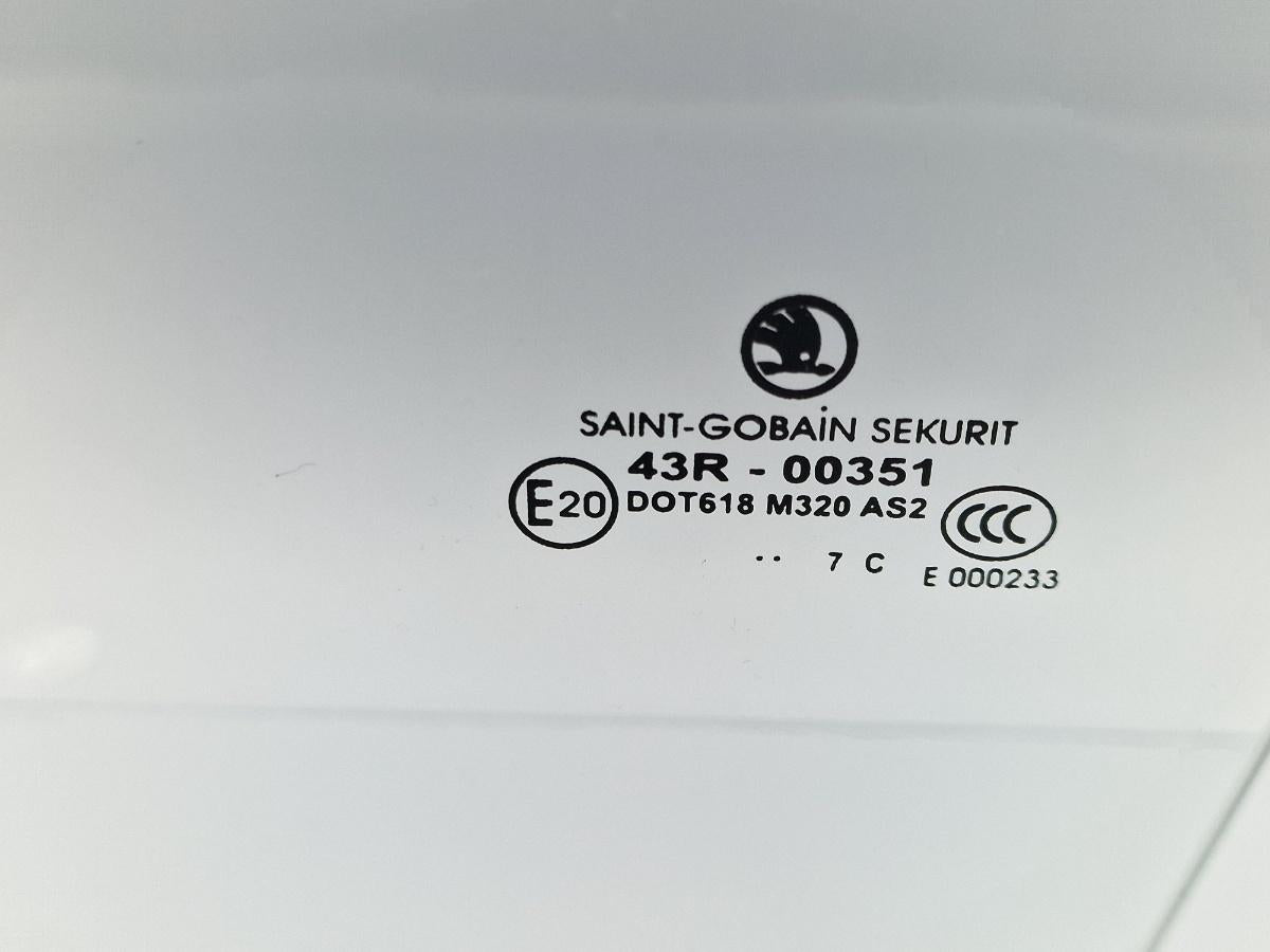 Geam usa transparent stanga fata SKODA FABIA Combi 6Y5 2000 - 2007 1.2 AZQ, BME SAINT-GOBAIN 43R-00351 6Y0845201