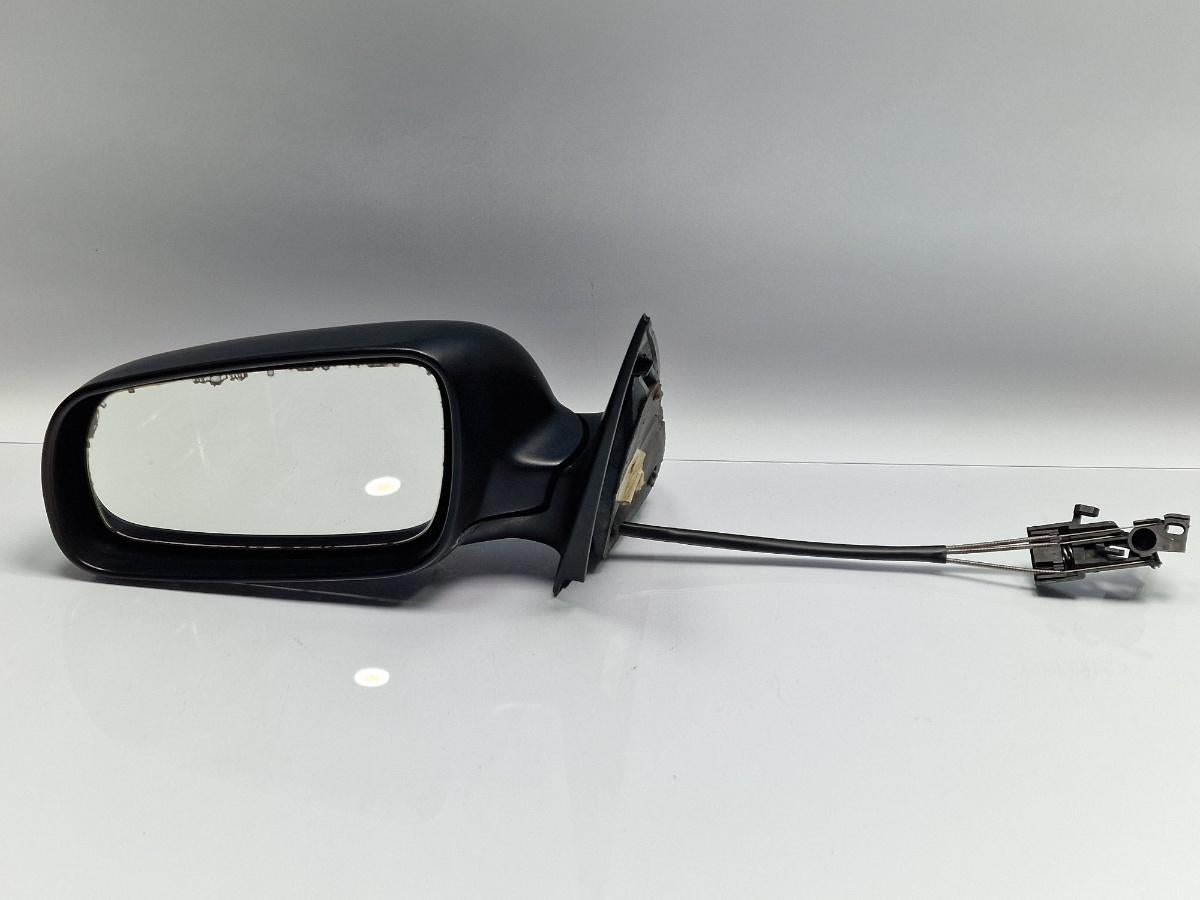 Oglinda manuala stanga fata SKODA FABIA Combi 6Y5 2000 - 2007 1.2 AZQ, BME 6Y1857501CC