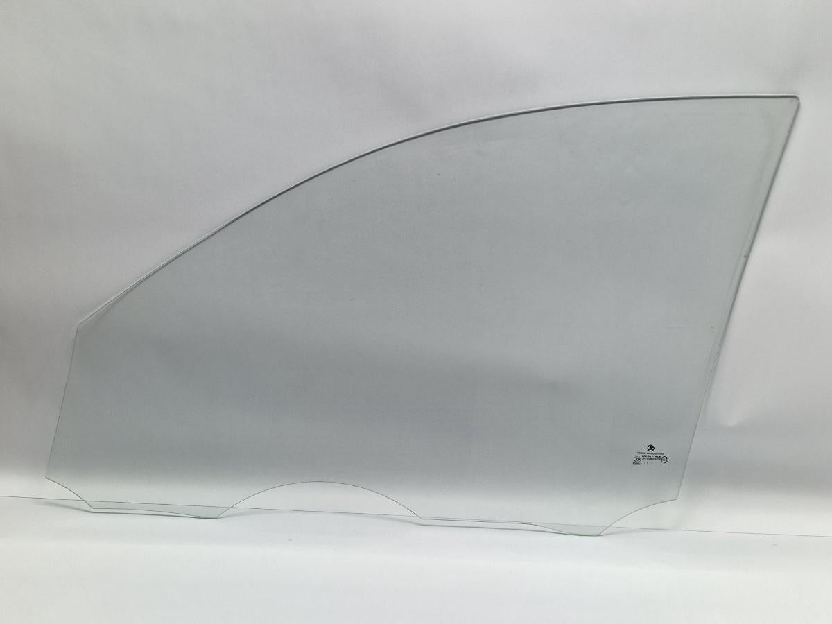 Geam usa transparent dreapta fata SKODA FABIA Combi 6Y5 2000 - 2007 1.2 AZQ, BME SAINT-GOBAIN 43R-0351 6Y0845202