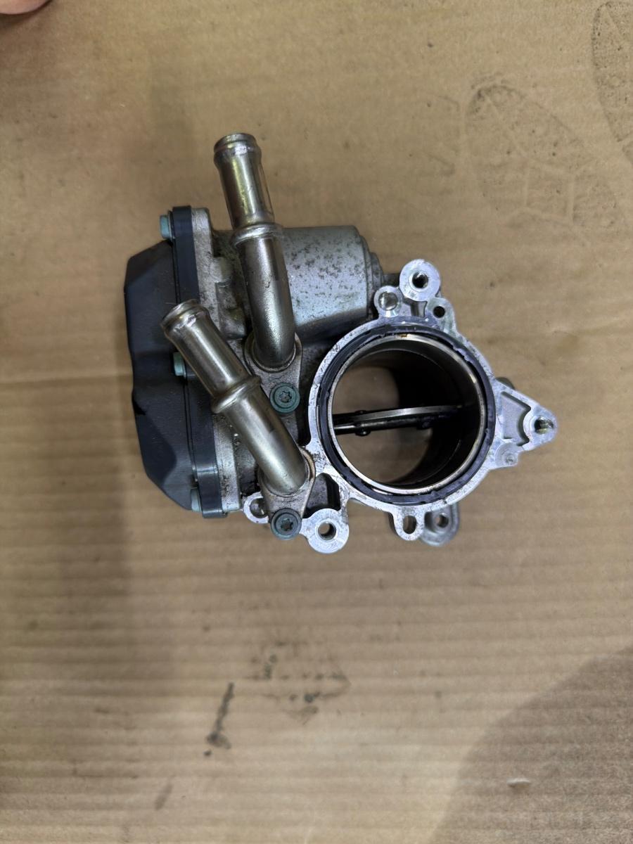 Clapeta de acceleratie AUDI A6 IV Avant 4G5, C7, 4GD 2011 - 2018 2.0 TDI CSUD, DDCB 04L128063T