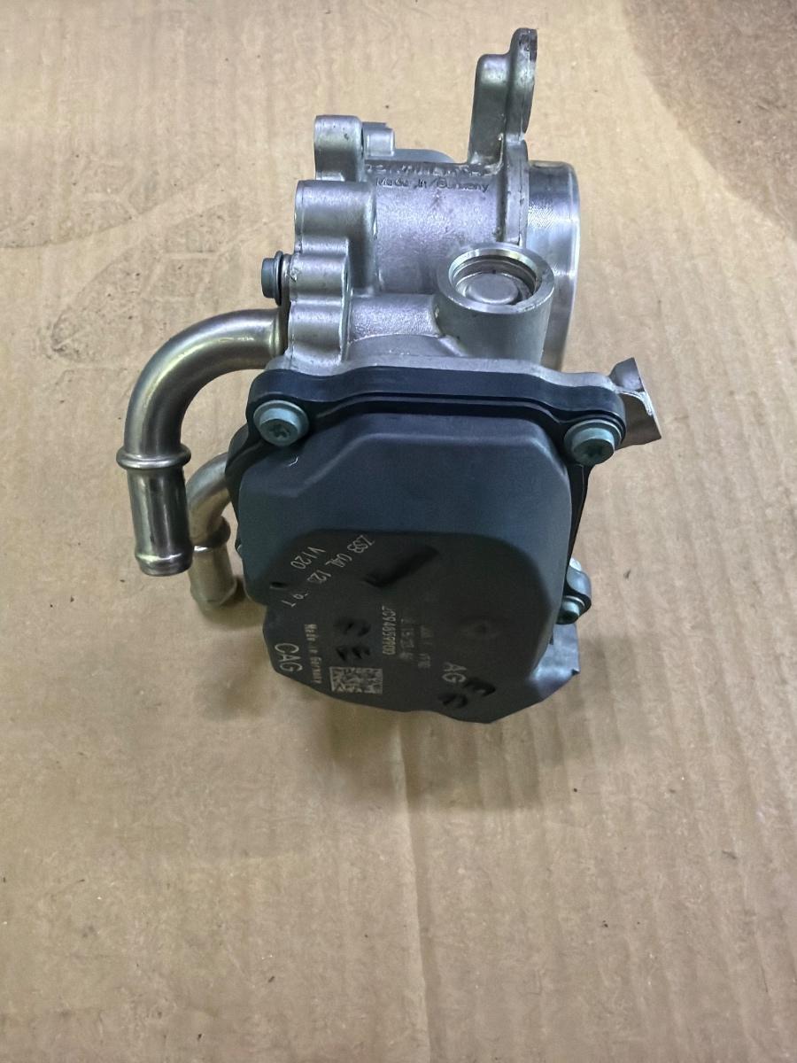 Clapeta de acceleratie AUDI A6 IV Avant 4G5, C7, 4GD 2011 - 2018 2.0 TDI CSUD, DDCB 04L128063T