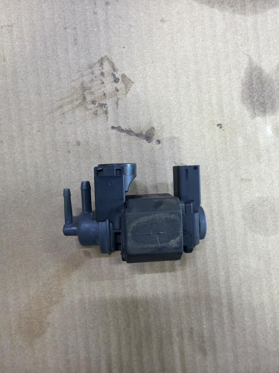 Supapa de vacuum AUDI A6 IV Avant 4G5, C7, 4GD 2011 - 2018 2.0 TDI CSUD, DDCB
