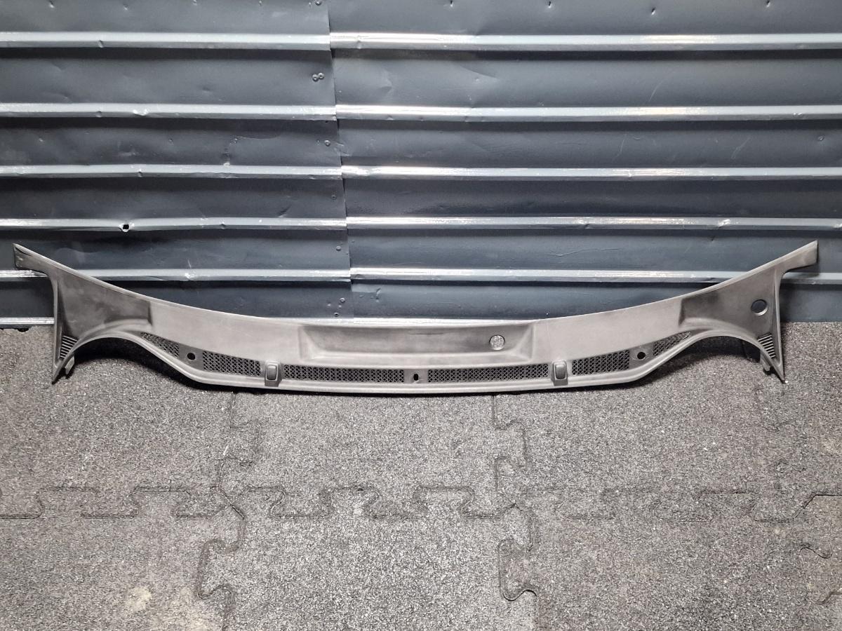 Grila stergatoare SKODA FABIA Combi 6Y5 2000 - 2007 1.2 AZQ, BME 6Y1819415A