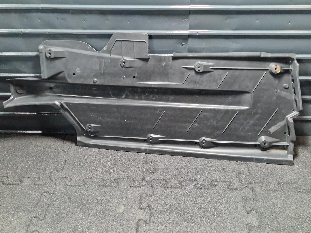 Scut protectie podea dreapta SKODA FABIA Combi 6Y5 2000 - 2007 1.2 AZQ, BME 6Q0825201G