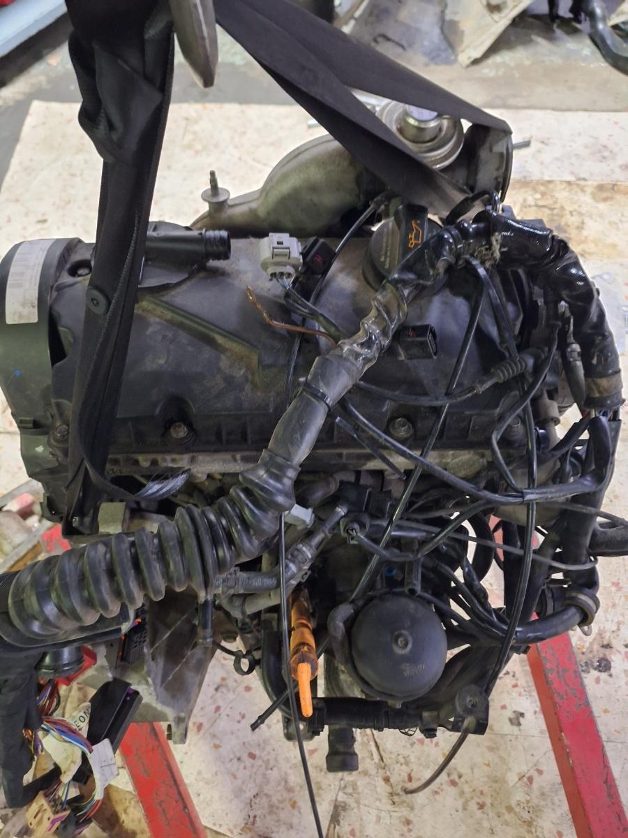 Motor 1.9 TDI 96 kw AWX VOLKSWAGEN PASSAT 3B3 2000 - 2005