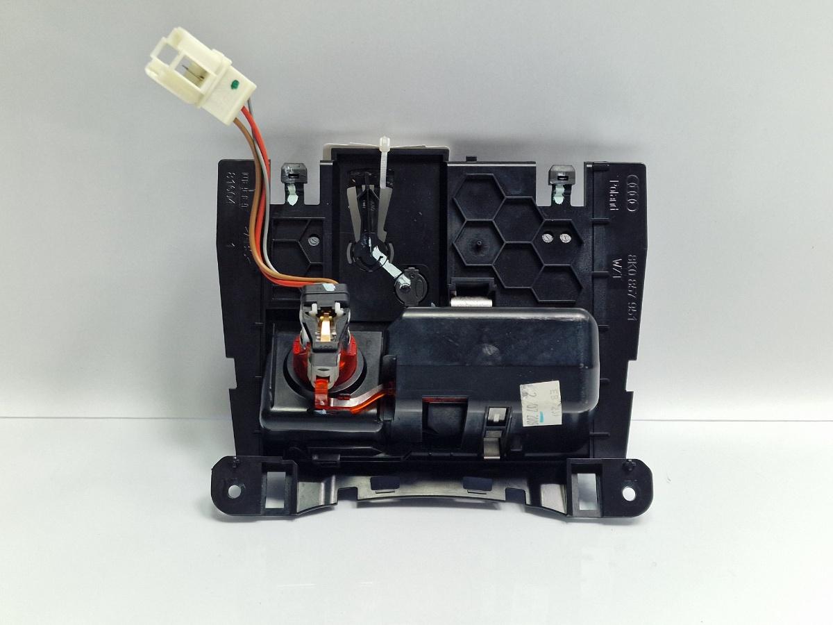 Scrumiera (fata) AUDI A4 IV Avant 8K5, B8 2007 - 2015 2.0 TDI CAGA, CJCA, CMEA, CMFA 8K0857951