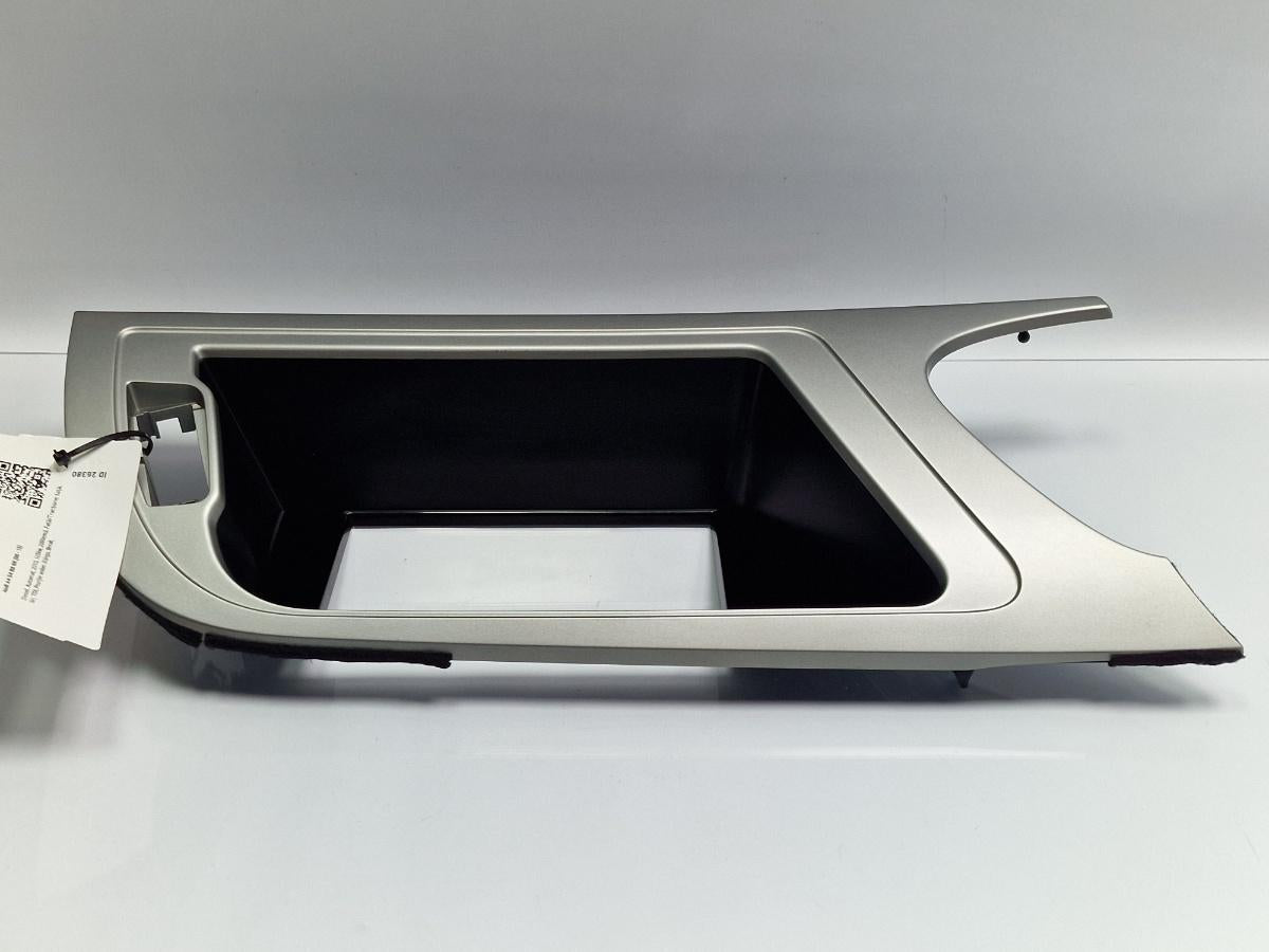 Ornament display plansa AUDI A4 IV Avant 8K5, B8 2007 - 2015 2.0 TDI CAGA, CJCA, CMEA, CMFA 8K1857186H
