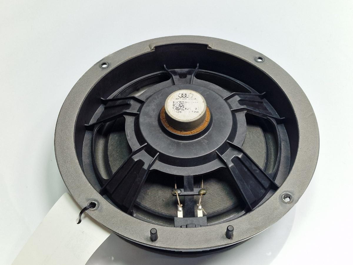Difuzor portiera fata AUDI A4 IV Avant 8K5, B8 2007 - 2015 2.0 TDI CAGA, CJCA, CMEA, CMFA 8R0035415A