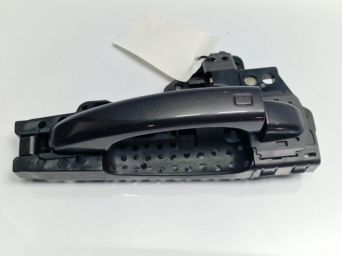 Maner/suport exterior portiera fata dreapta fata AUDI A4 IV Avant 8K5, B8 2007 - 2015 gri LZ7L 8T0837886A
