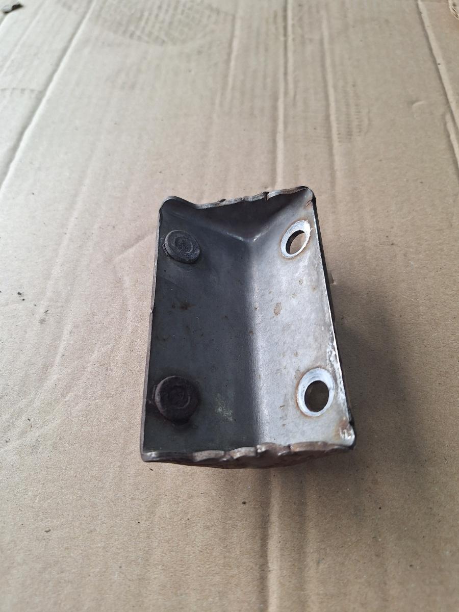 Suport toba de esapament VOLKSWAGEN PASSAT Variant 3C5 2005 - 2011 2.0 TDI CBBB 1K0253461AS