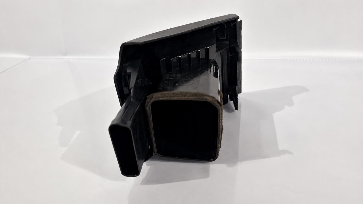 Grila ventilatie stanga fata TOYOTA PRIUS _W3_ 2008 -> 1.8 Hybrid 2ZR-FXE 5565047070