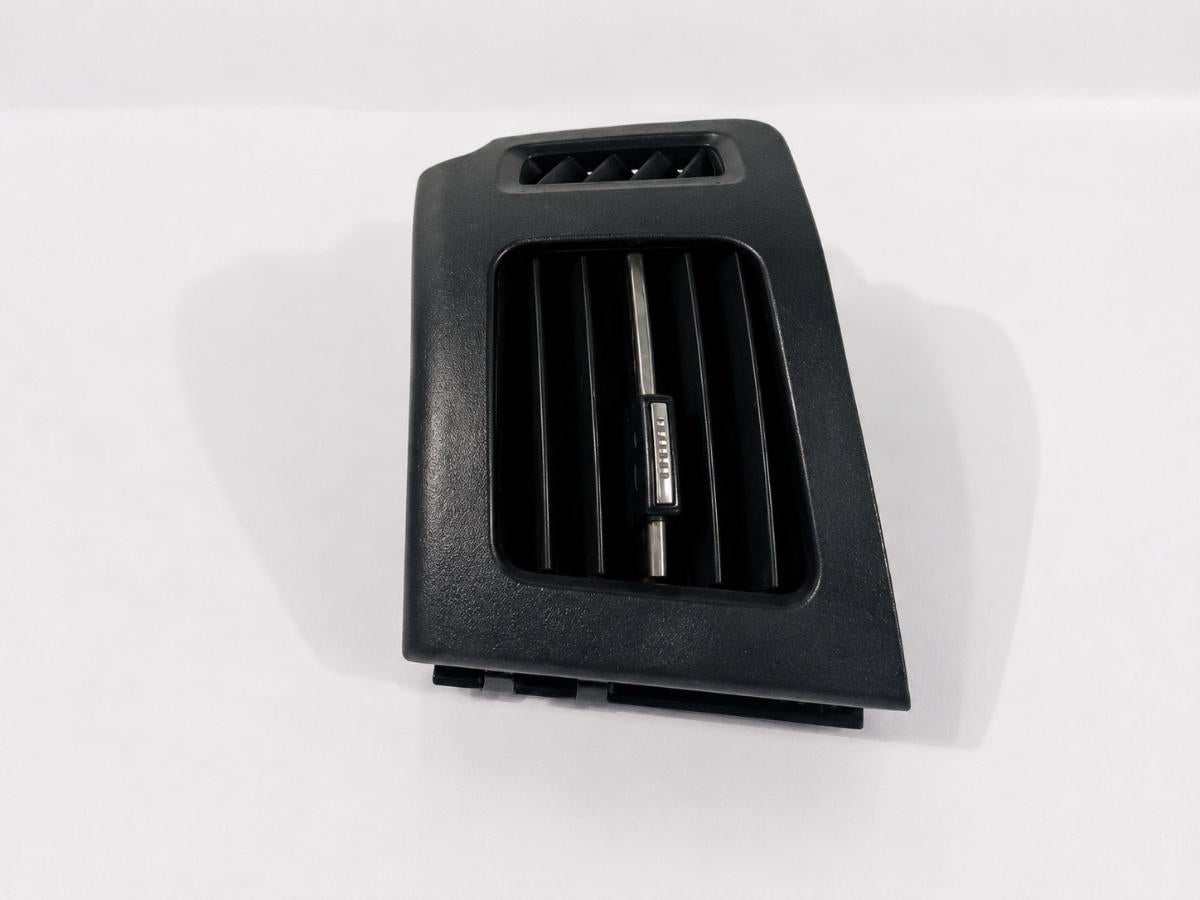 Grila ventilatie stanga fata TOYOTA PRIUS _W3_ 2008 -> 1.8 Hybrid 2ZR-FXE 5565047070