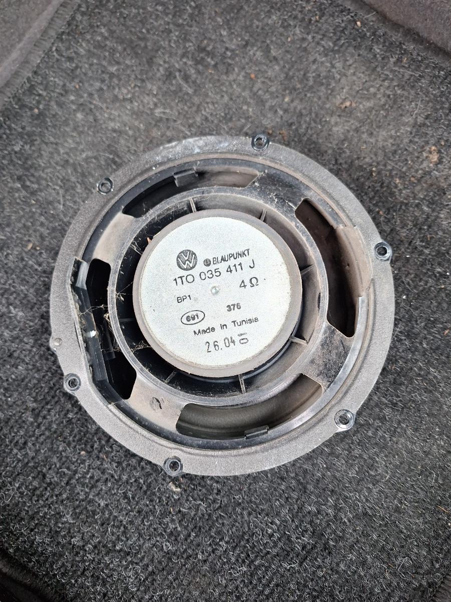 Difuzor portiera fata stanga fata VOLKSWAGEN TOURAN 1T1, 1T2 2003 - 2010 VAG 1T0035411J