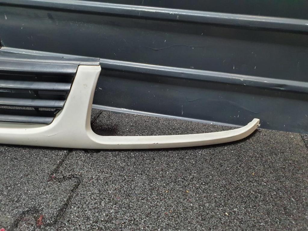 Grila masca radiator VOLKSWAGEN POLO 6N1 1994 - 1999 1.4 60 AEX, AKV, APQ 6N0853661C