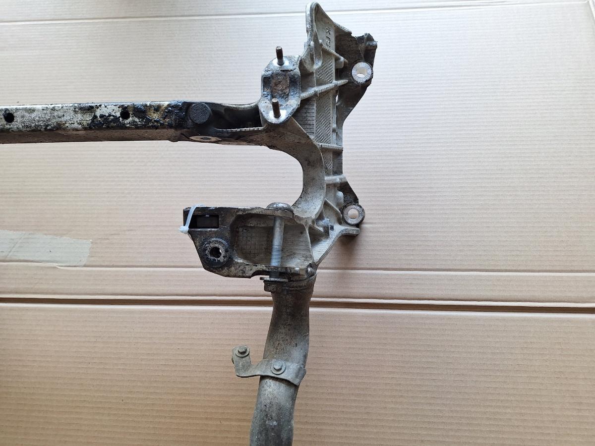 Punte fata jug motor AUDI A4 IV Avant 8K5, B8 2007 - 2011 2.0 TDI CAGA, CJCA, CMEA, CMFA 8T0399315H