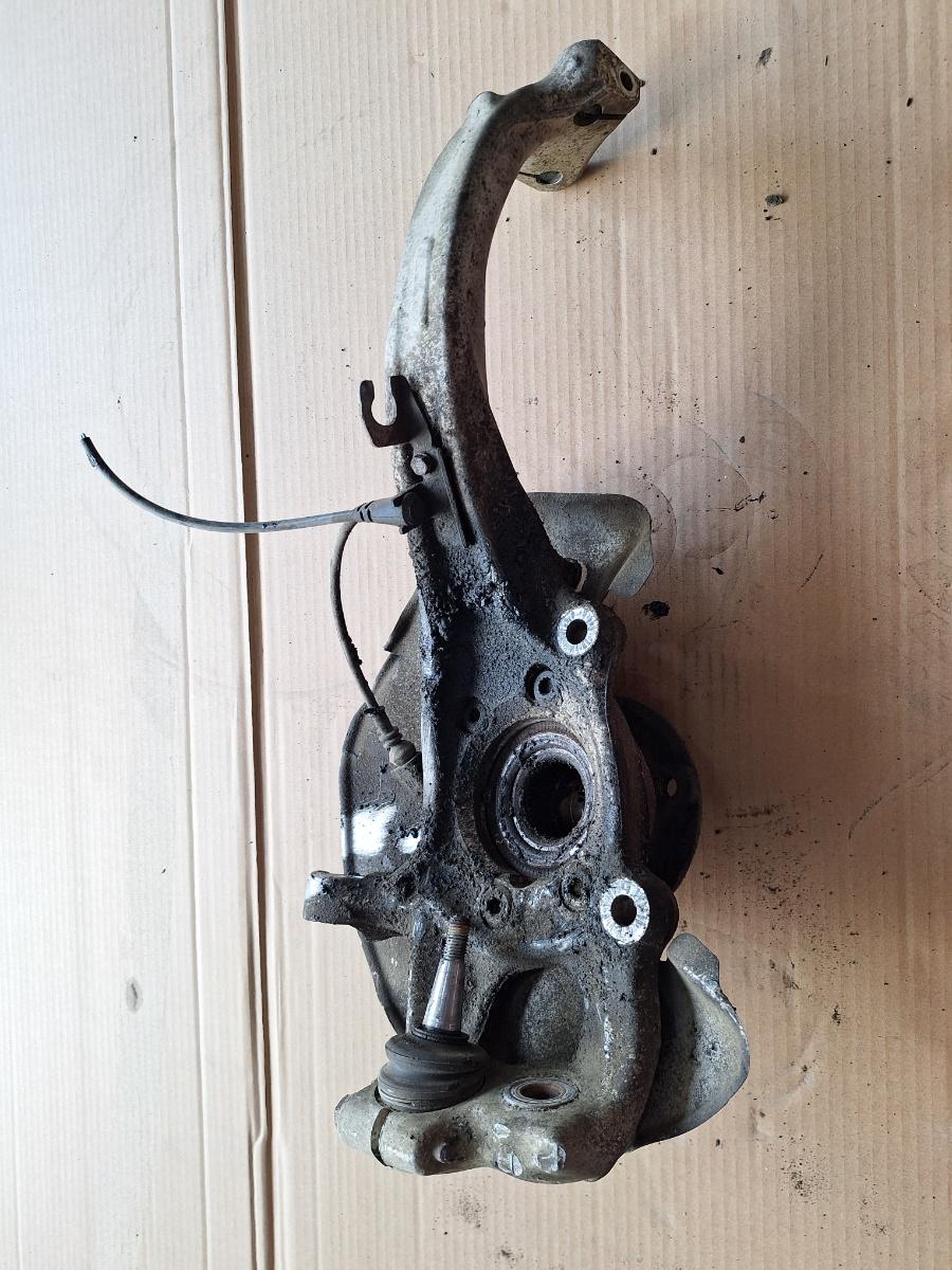 Fuzeta fata dreapta AUDI A4 IV Avant 8K5, B8 2007 - 2015 8K0407254R