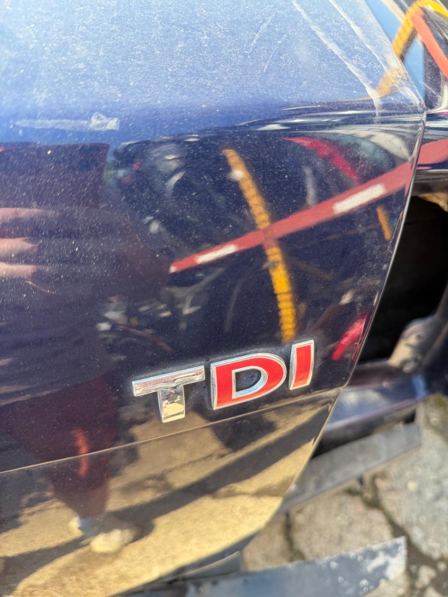 Sigla Inscriptionare 'TDI' VOLKSWAGEN PASSAT 3B3 2000 - 2005 1.9 TDI AVF, AWX 3B0853675AC