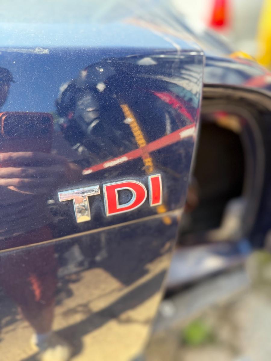 Sigla Inscriptionare 'TDI' VOLKSWAGEN PASSAT 3B3 2000 - 2005 1.9 TDI AVF, AWX 3B0853675AC