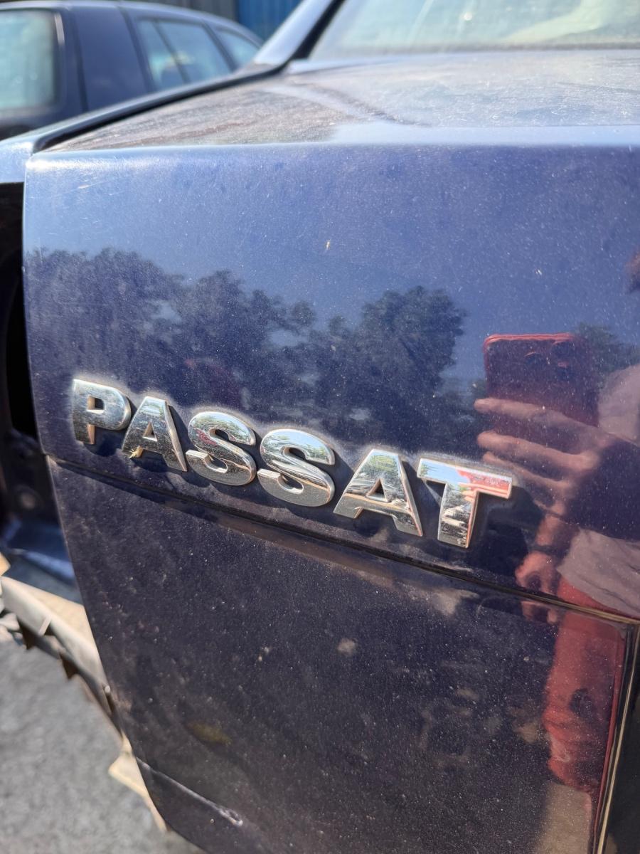 Emblema Inscriptionare 'PASSAT' cromat VOLKSWAGEN PASSAT 3B3 2000 - 2005 1.9 TDI AVF, AWX 3B0853687
