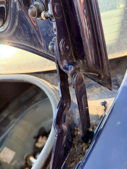 Balama hayon portbagaj dreapta VOLKSWAGEN PASSAT 3B3 2000 - 2005 1.9 TDI AVF, AWX 3B5827302B