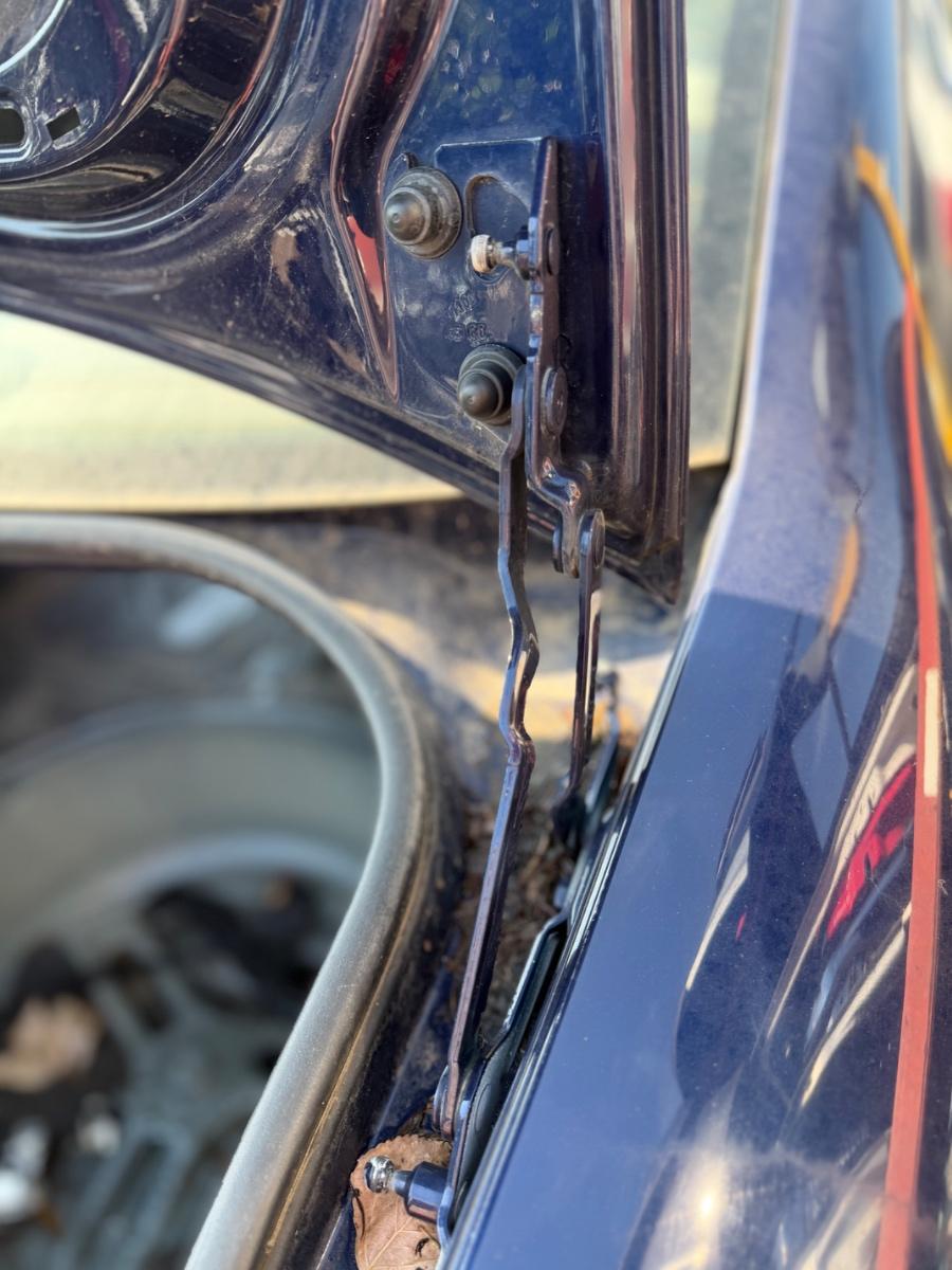 Balama hayon portbagaj dreapta VOLKSWAGEN PASSAT 3B3 2000 - 2005 1.9 TDI AVF, AWX 3B5827302B