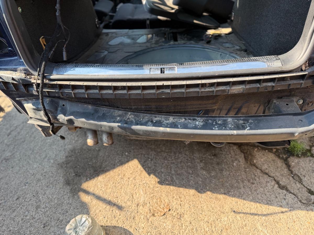 Suport bara spate VOLKSWAGEN PASSAT 3B3 2000 - 2005 1.9 TDI AVF, AWX 3B5807863D