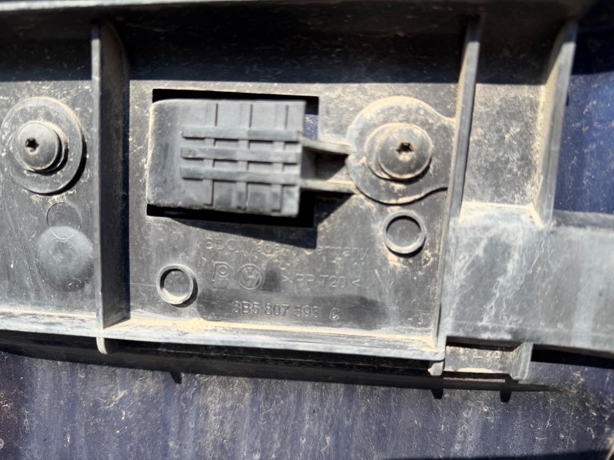 Suport bara spate stanga spate VOLKSWAGEN PASSAT 3B3 2000 - 2005 1.9 TDI AVF, AWX 3B5807393C