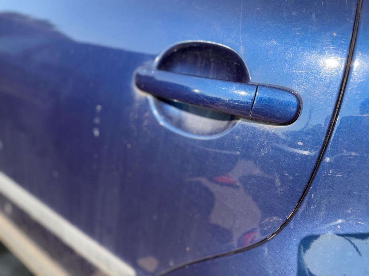 Maner exterior portiera spate stanga VOLKSWAGEN PASSAT 3B3 2000 - 2005 , albastru LB5N
