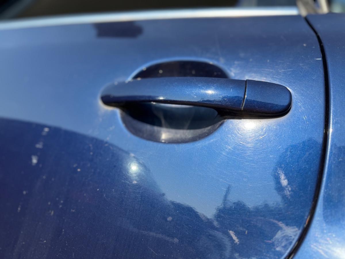 Maner exterior portiera spate stanga VOLKSWAGEN PASSAT 3B3 2000 - 2005 , albastru LB5N