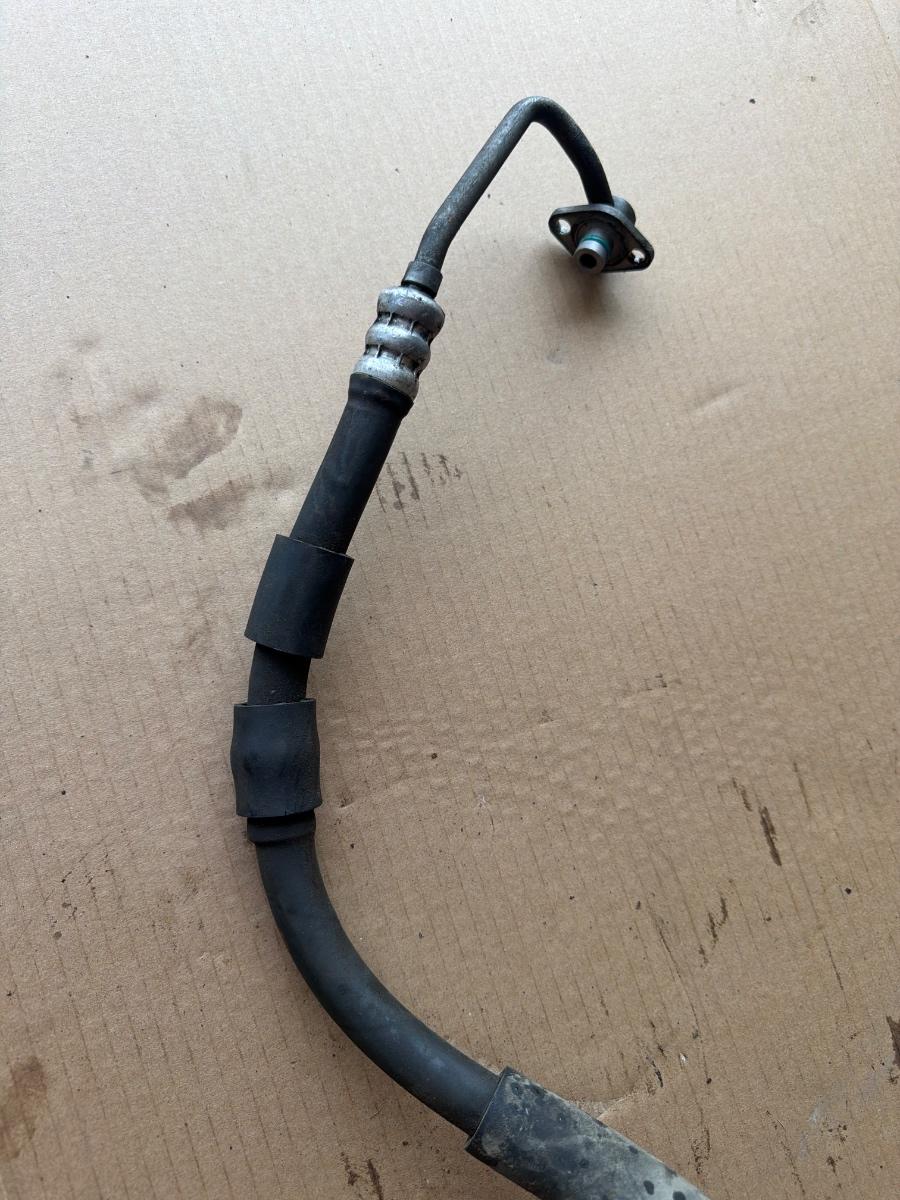 Conducta lichid servodirectie AUDI A4 IV Avant 8K5, B8 2007 - 2015 2.0 TDI 8R1422893R