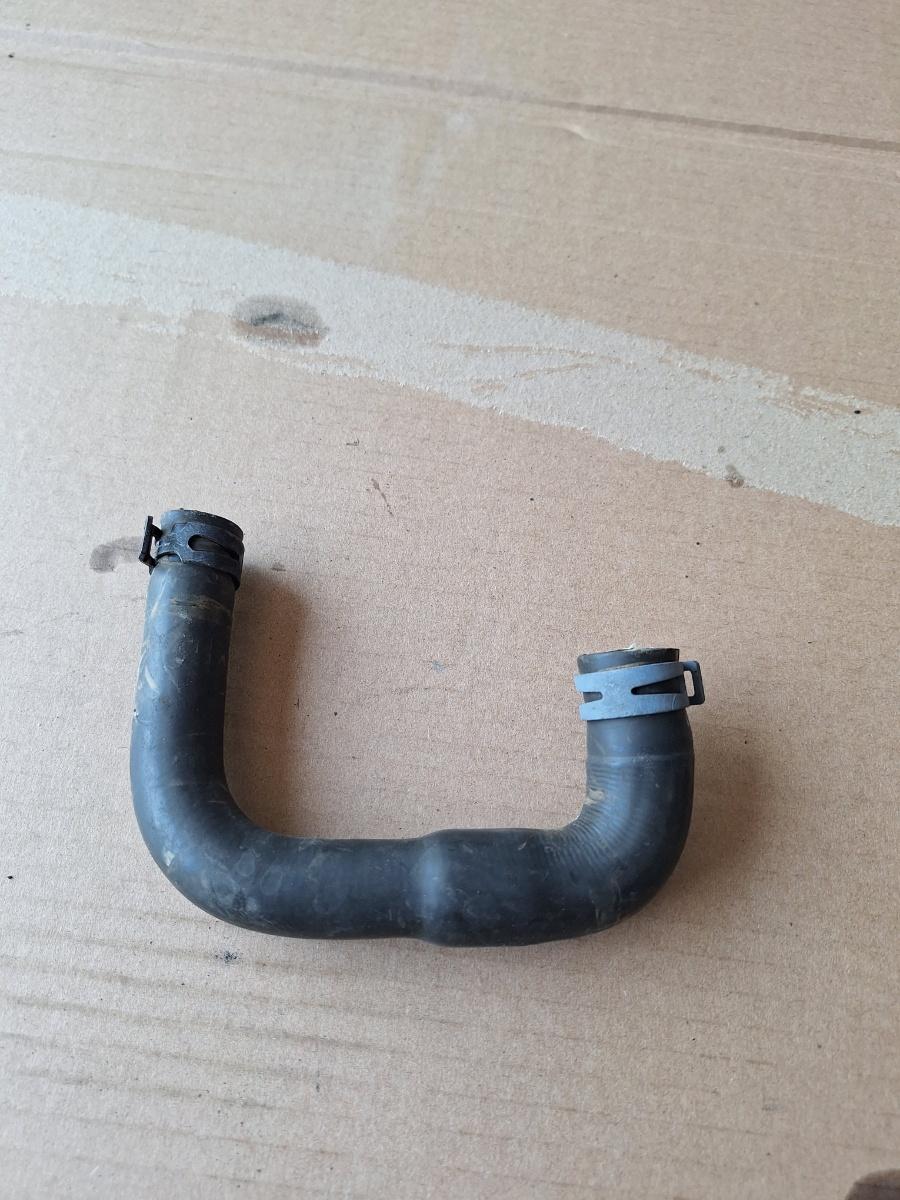 Furtun apa AUDI A6 IV Avant 4G5, C7, 4GD 2011 - 2018 2.0 TDI CSUD, DDCB 04L121065AN