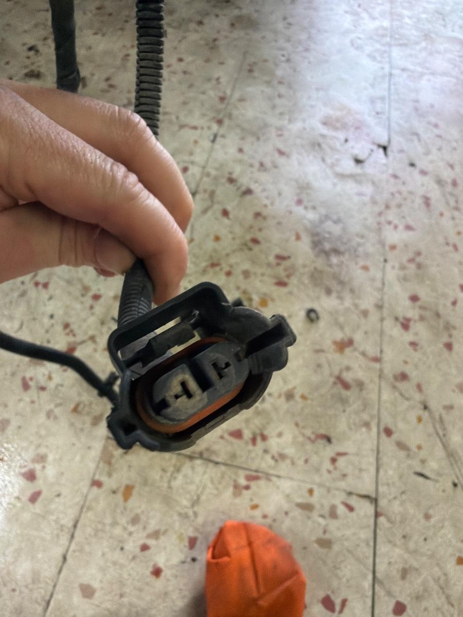 Mufa conector proiector ceata AUDI A4 IV Avant 8K5, B8 2007 - 2015 2.0 TDI CAGA, CJCA, CMEA, CMFA 3D0941165A