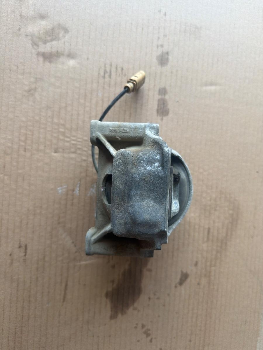Suport tampon motor AUDI A4 IV Avant 8K5, B8 2007 - 2015 2.0 TDI CAGA, CJCA, CMEA, CMFA
