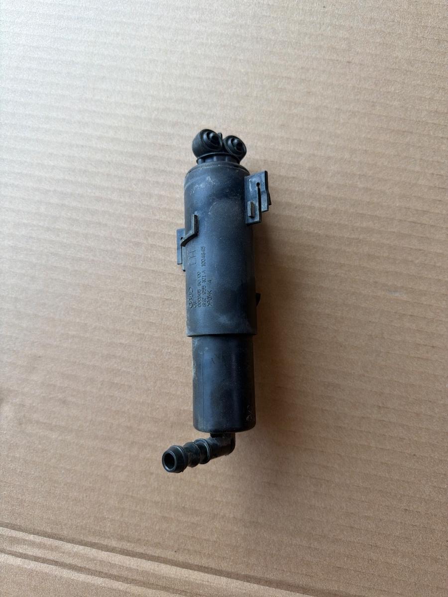 Spalator far stanga AUDI A4 IV Avant 8K5, B8 2007 - 2015 2.0 TDI CAGA, CJCA, CMEA, CMFA 8K0955101A