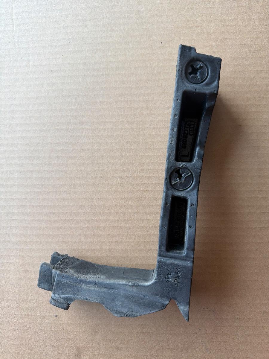 Bureti etansare capota motor AUDI A4 IV Avant 8K5, B8 2007 - 2015 2.0 TDI CAGA, CJCA, CMEA, CMFA 8K0823722 8K0823721