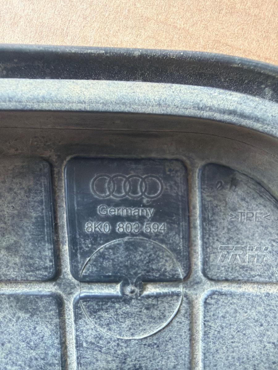 Protectie anti-praf amortizor AUDI A4 IV Avant 8K5, B8 2007 - 2015 2.0 TDI CAGA, CJCA, CMEA, CMFA 8K0803594 8K0803593