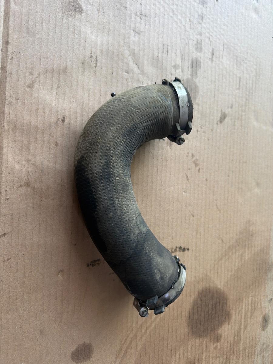 Furtun intercooler AUDI A4 IV Avant 8K5, B8 2007 - 2015 2.0 TDI CAGA, CJCA, CMEA, CMFA 8K0145709H
