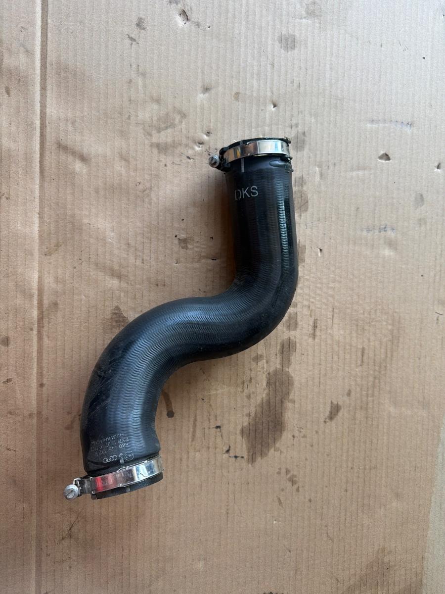 Furtun intercooler AUDI A4 IV Avant 8K5, B8 2007 - 2015 2.0 TDI CAGA, CJCA, CMEA, CMFA 8K0145737K