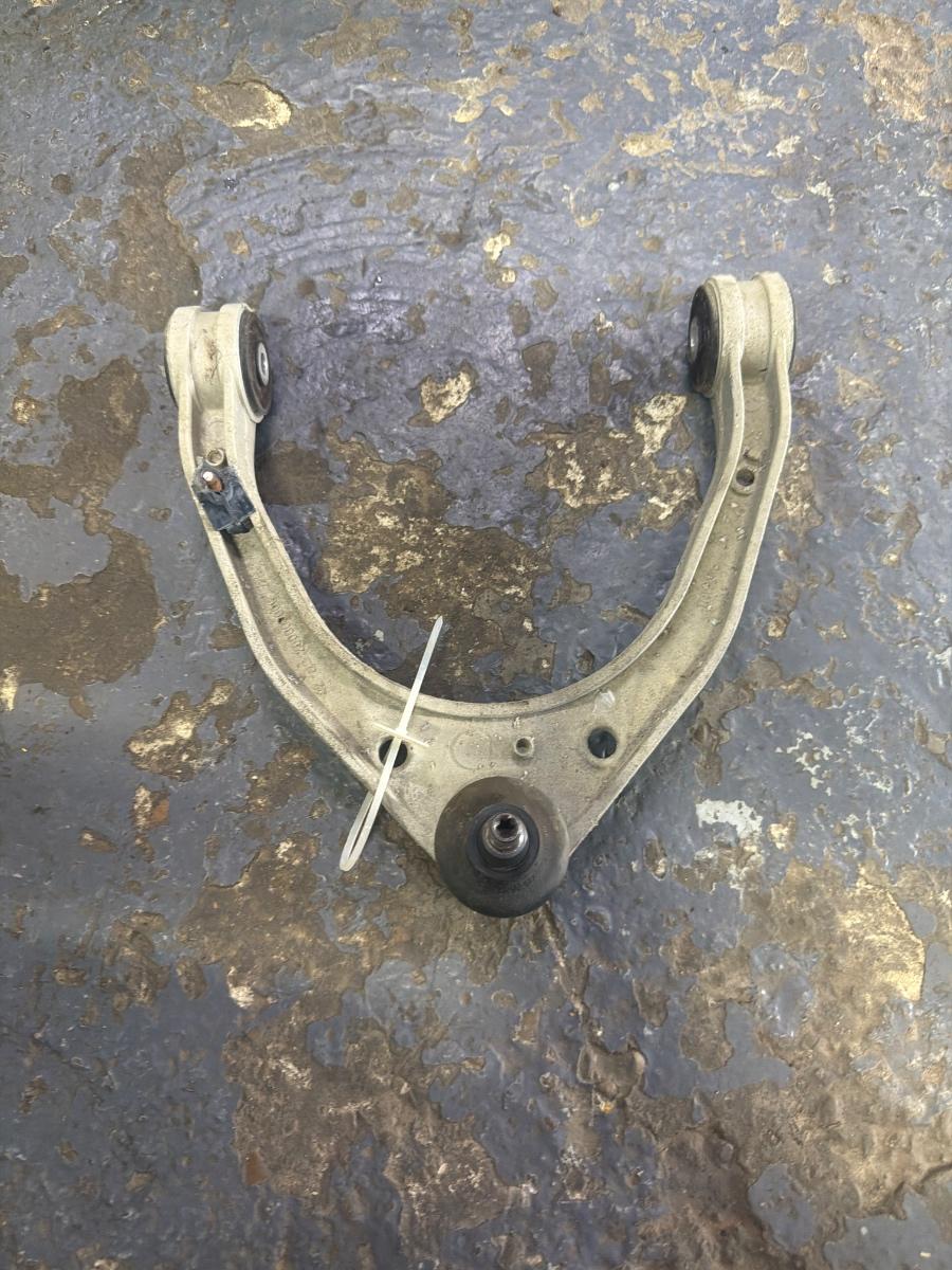 Brat suspensie fata stanga VOLKSWAGEN TOUAREG 7LA, 7L6, 7L7 2002 - 2013 3.0 V6 TDI BKS, CATA 7L0407047B